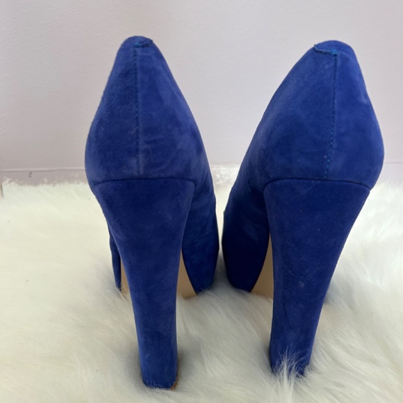Blue Suede Steve Madden heels - excellent condition! - Picture 3 of 6
